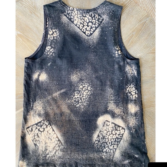 Mama distressed/bleached cheetah print tank top - Picture 3 of 4